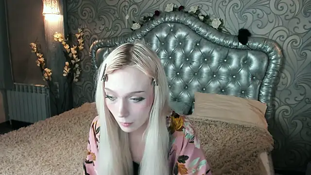 Snapshot of -NoraBless chatting on January 2025 04:29:02 PM -NoraBless online show from January 2025 04:29:02 PM