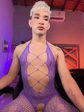 Cherry zayden  online show from April 2026 09:12:02 PM