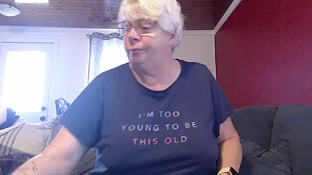 canadiancougar1965 online show from November 2025 12:53:01 PM