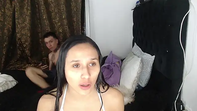 Snapshot of Kitty_and_jake chatting on November 2025 06:23:02 AM Kitty and jake online show from November 2025 06:23:02 AM