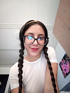 Snapshot of MissAfroditha chatting on November 2025 10:10:01 PM MissAfroditha online show from November 2025 10:10:01 PM