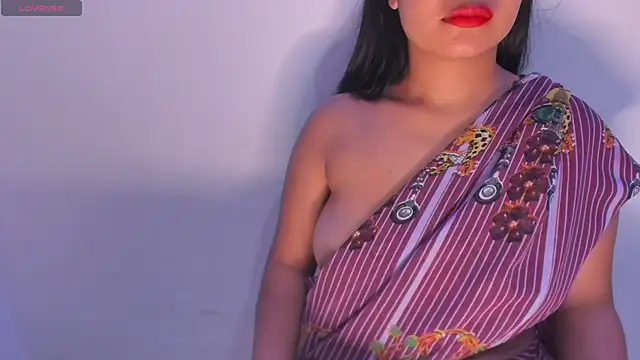 Snapshot of shara_queen1 chatting on March 2025 03:23:02 AM shara queen1 online show from March 2025 03:23:02 AM