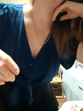 VselenaSun402 online show from April 2026 10:20:02 AM