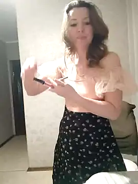 VselenaSun402 online show from February 2025 03:52:01 PM