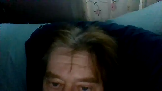 Snapshot of frankie7inch chatting on June 2026 10:04:02 AM frankie7inch online show from June 2026 10:04:02 AM