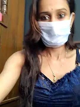 Oleevia online show from November 2025 05:44:02 AM