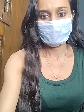 Snapshot of Oleevia chatting on December 2025 08:50:01 AM Oleevia online show from December 2025 08:50:01 AM