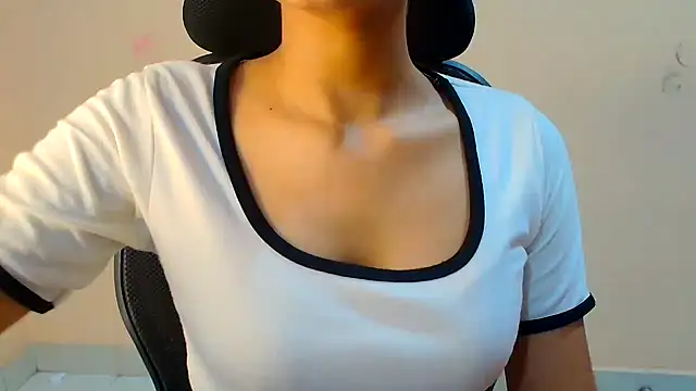 Chandani-Love online show from July 2026 01:08:02 PM