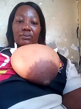 Snapshot of chubbydoll122 chatting on October 2025 06:15:01 AM chubbydoll122 online show from October 2025 06:15:01 AM