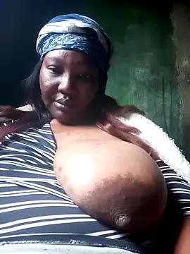 Snapshot of chubbydoll122 chatting on September 2025 12:00:02 PM chubbydoll122 online show from September 2025 12:00:02 PM