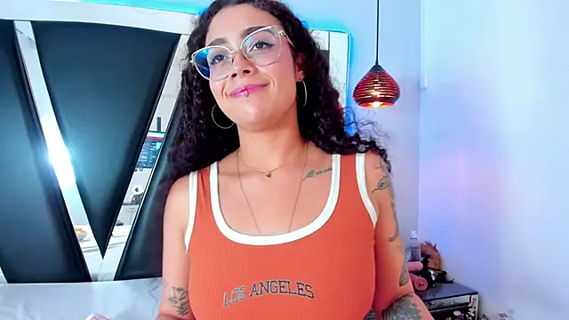 antonelllepiercee online show from March 2025 02:34:02 PM