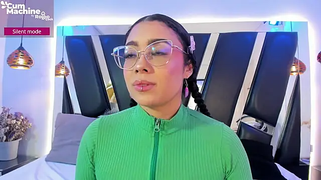 antonelllepiercee online show from November 2025 11:25:02 AM