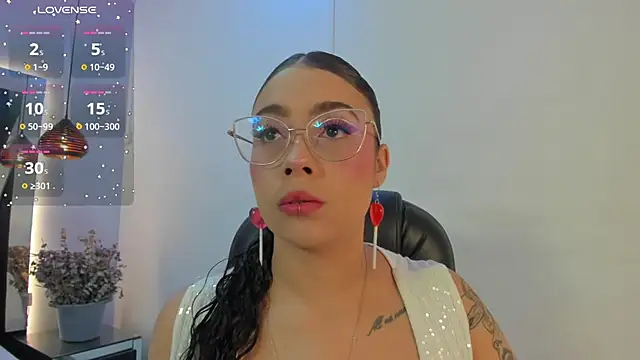 antonelllepiercee online show from September 2025 11:37:01 AM