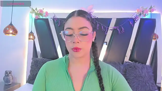 Snapshot of antonelllepiercee chatting on July 2026 11:28:02 AM antonelllepiercee online show from July 2026 11:28:02 AM
