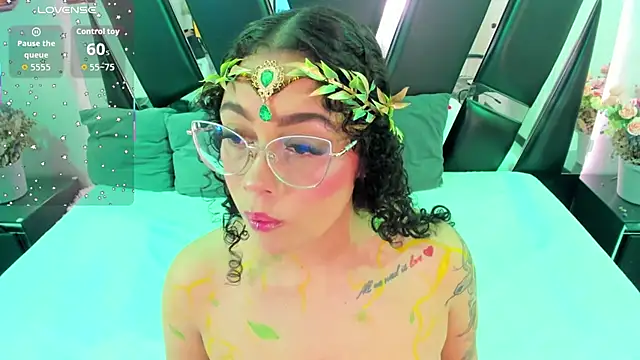 antonelllepiercee online show from December 2025 11:31:01 AM