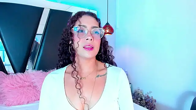 antonelllepiercee online show from March 2025 11:27:02 AM