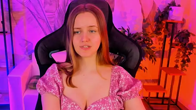 KellyPoter online show from February 2025 06:17:01 PM