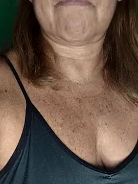 Kasandra Ho online show from November 2025 01:44:02 AM