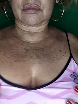 Kasandra Ho online show from October 2025 01:24:01 AM