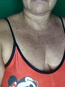 Kasandra Ho online show from October 2025 01:17:01 AM