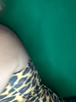 Kasandra Ho online show from November 2025 01:42:01 AM