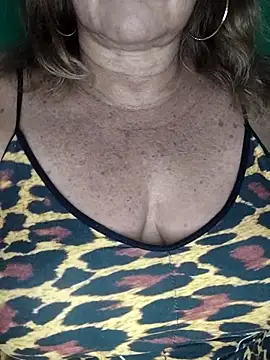 Kasandra Ho online show from November 2025 01:32:02 AM