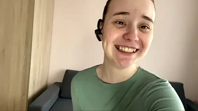 EditaBumford online show from April 2026 08:27:01 AM