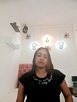 samanthaPuxy online show from January 2025 06:57:01 AM