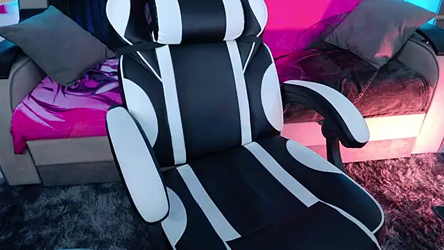 Aurora Natsuki online show from November 2025 10:58:02 AM