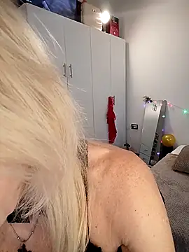 Mila Lovi online show from April 2026 08:37:02 AM