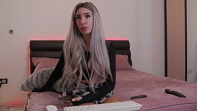 Snapshot of kaylaajo chatting on February 2025 02:16:01 PM kaylaajo online show from February 2025 02:16:01 PM