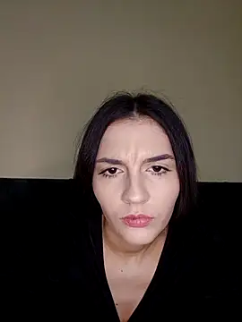 Snapshot of Kristall31 chatting on December 2025 04:19:02 PM Kristall31 online show from December 2025 04:19:02 PM