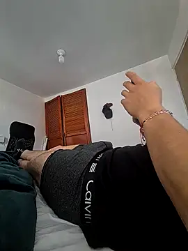 dragon1006 online show from April 2026 12:06:01 PM