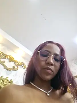 LucyLeah online show from November 2025 12:19:02 PM