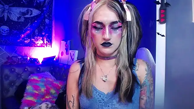 Snapshot of amelierouss chatting on June 2026 04:24:01 AM amelierouss online show from June 2026 04:24:01 AM
