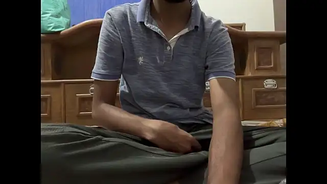 meatycronn online show from October 2025 05:45:01 PM