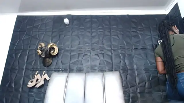 Hanna Fox 69 online show from October 2025 08:22:01 AM