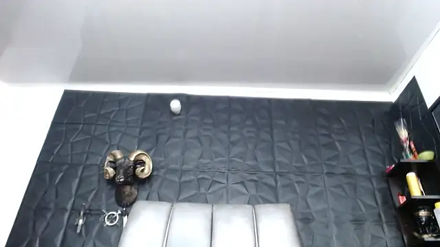 Hanna Fox 69 online show from April 2026 04:02:02 PM