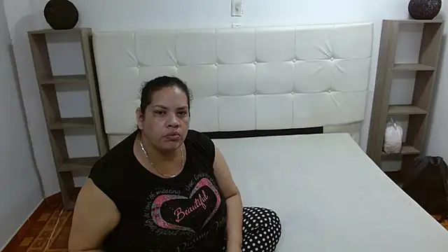Snapshot of Candy_and_Jh0n chatting on September 2025 03:32:02 AM Candy and Jh0n online show from September 2025 03:32:02 AM