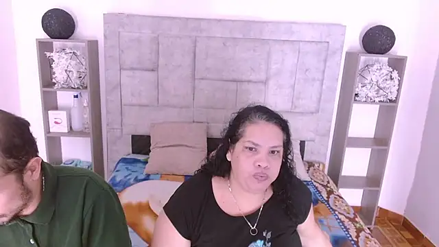 Snapshot of Candy_and_Jh0n chatting on December 2025 03:02:01 AM Candy and Jh0n online show from December 2025 03:02:01 AM