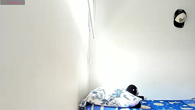 gracekelly12 online show from November 2025 03:33:02 PM