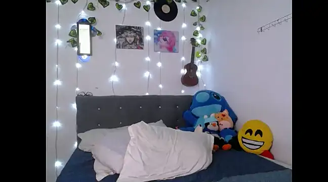 Snapshot of Caitlynwheler chatting on January 2025 03:59:01 AM Caitlynwheler online show from January 2025 03:59:01 AM