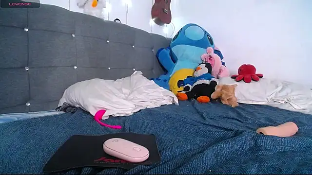 Snapshot of Caitlynwheler chatting on March 2025 01:29:01 PM Caitlynwheler online show from March 2025 01:29:01 PM