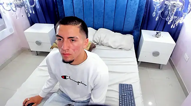 King Dante  online show from February 2025 01:58:01 AM