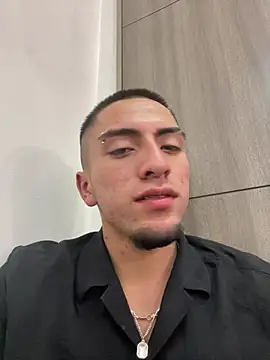 King Dante  online show from February 2025 02:39:02 AM