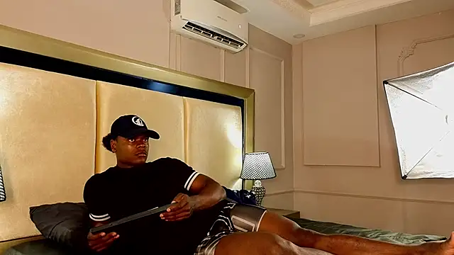 JoshLoganx online show from January 2025 08:05:02 PM