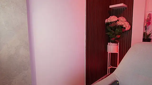 CattleyaScaly online show from October 2025 07:17:01 PM