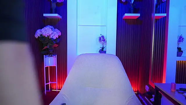 CattleyaScaly online show from October 2025 07:16:02 PM