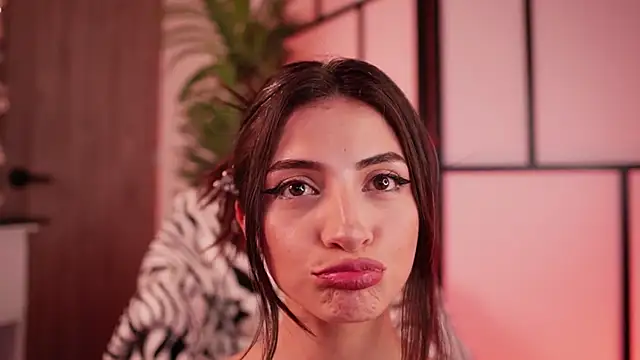 Megga Bluee online show from February 2026 11:48:01 PM