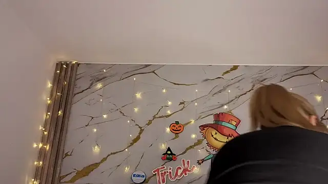 agatha 97  online show from October 2025 04:35:01 AM